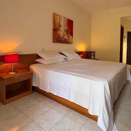 아파트호텔 παντέλειο 3*